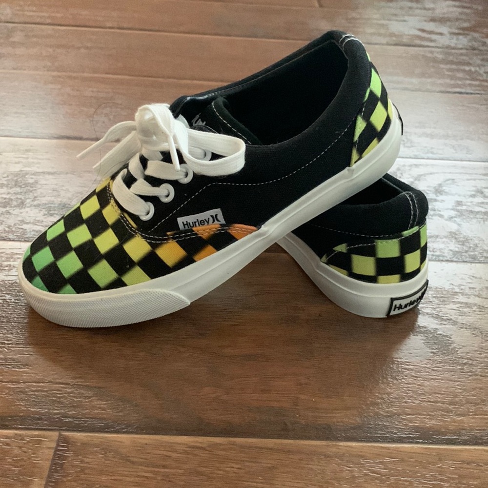 Boys checkered Hurley shoes
